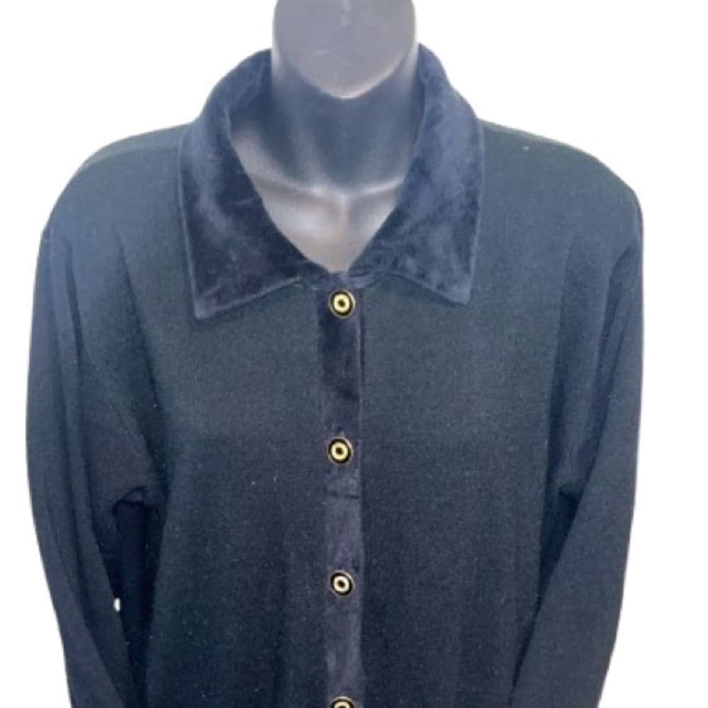 Karen Lessly black lightweight knit button front cardigan with pockets size M